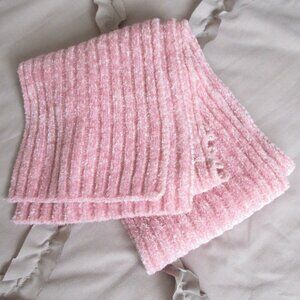 button-on ribbed chenille scarf